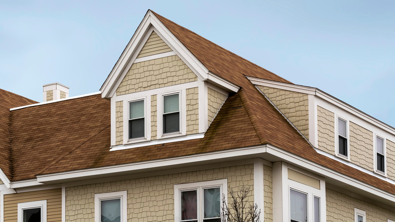 🏠 Why Regular Roof Inspections Help Prevent Costly Repairs in Hagerstown
